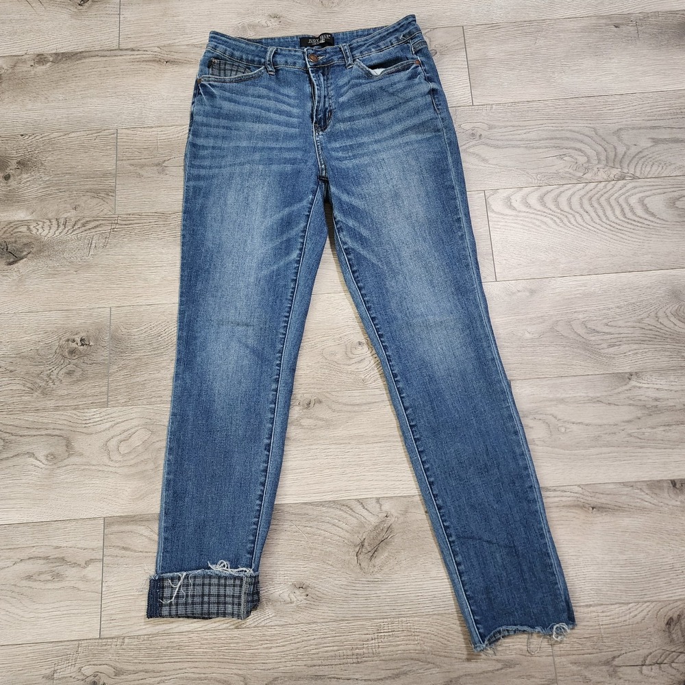 Judy Blue Women's Skinny Fit Mid Rise Raw Hem Jeans Size 9/29 Medium Wash